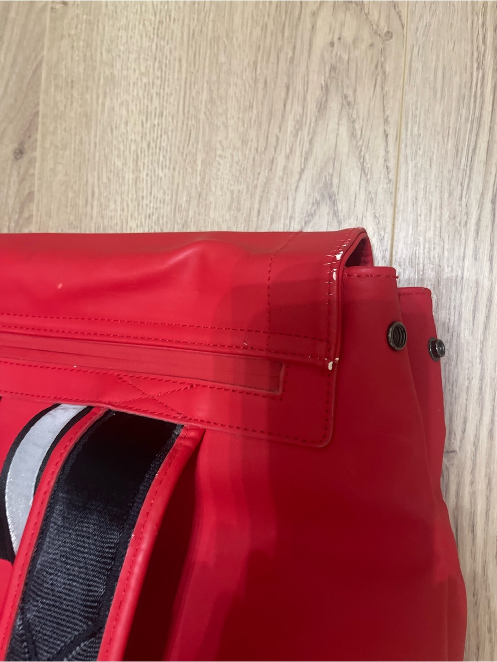 Hunter x Target Red Backpack with Front Pocket - Picture 5 of 8